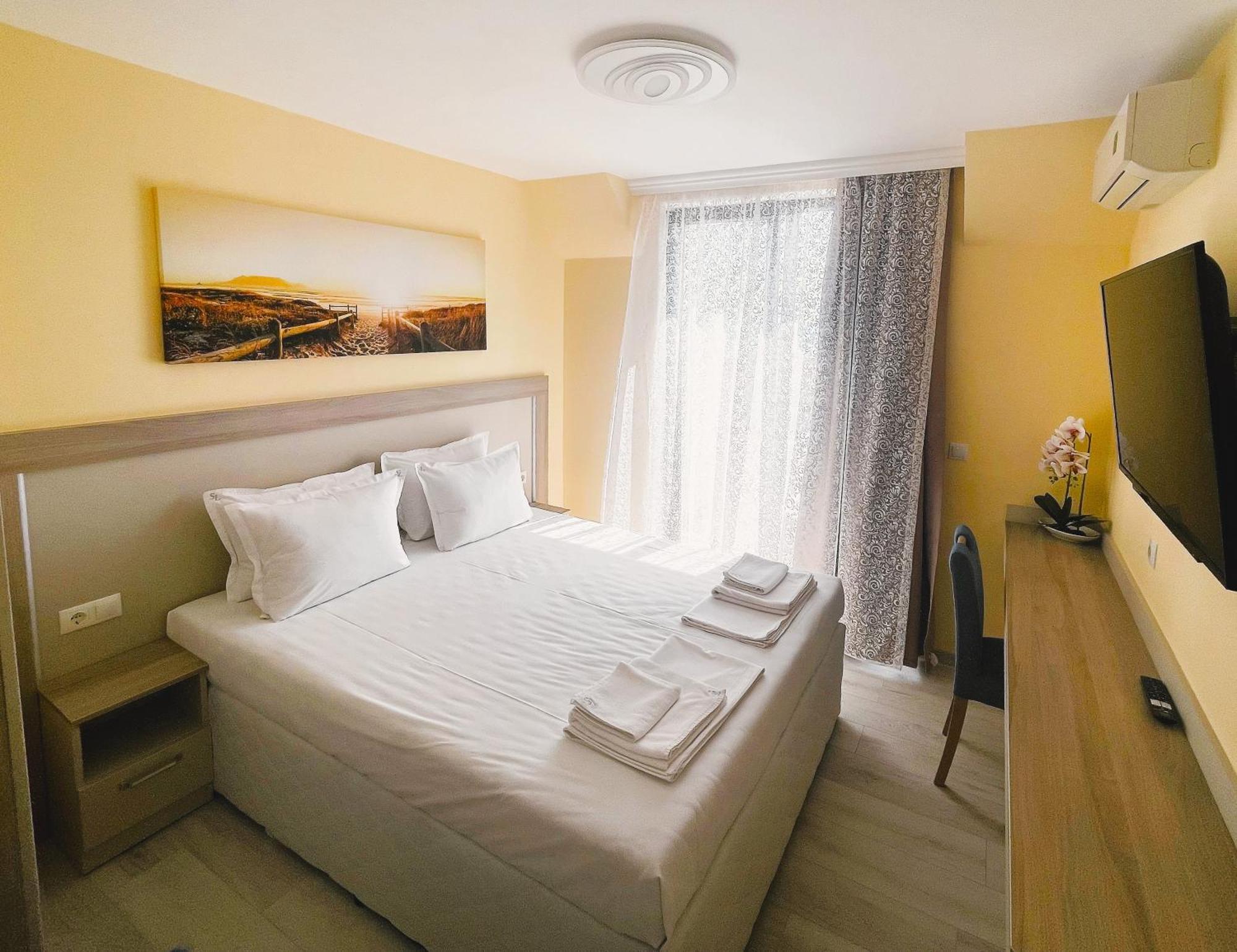 Sea View Apartment Free Parking Primorsko Luaran gambar